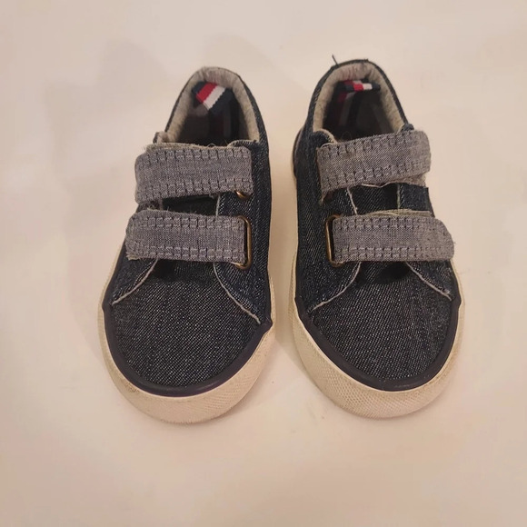 Tommy Hilfiger Baby Boy Navy Blue Slip On Sneakers in Size 5 - Picture 2 of 8